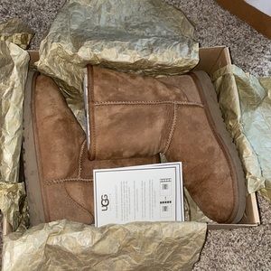 Chestnut UGGS